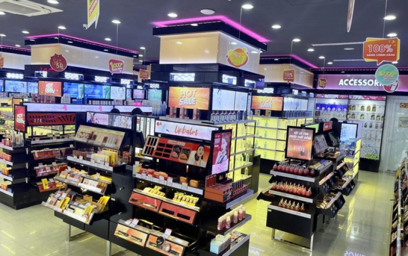 Không gian 'siêu to khổng lồ' của siêu thị mỹ phẩm Blossom